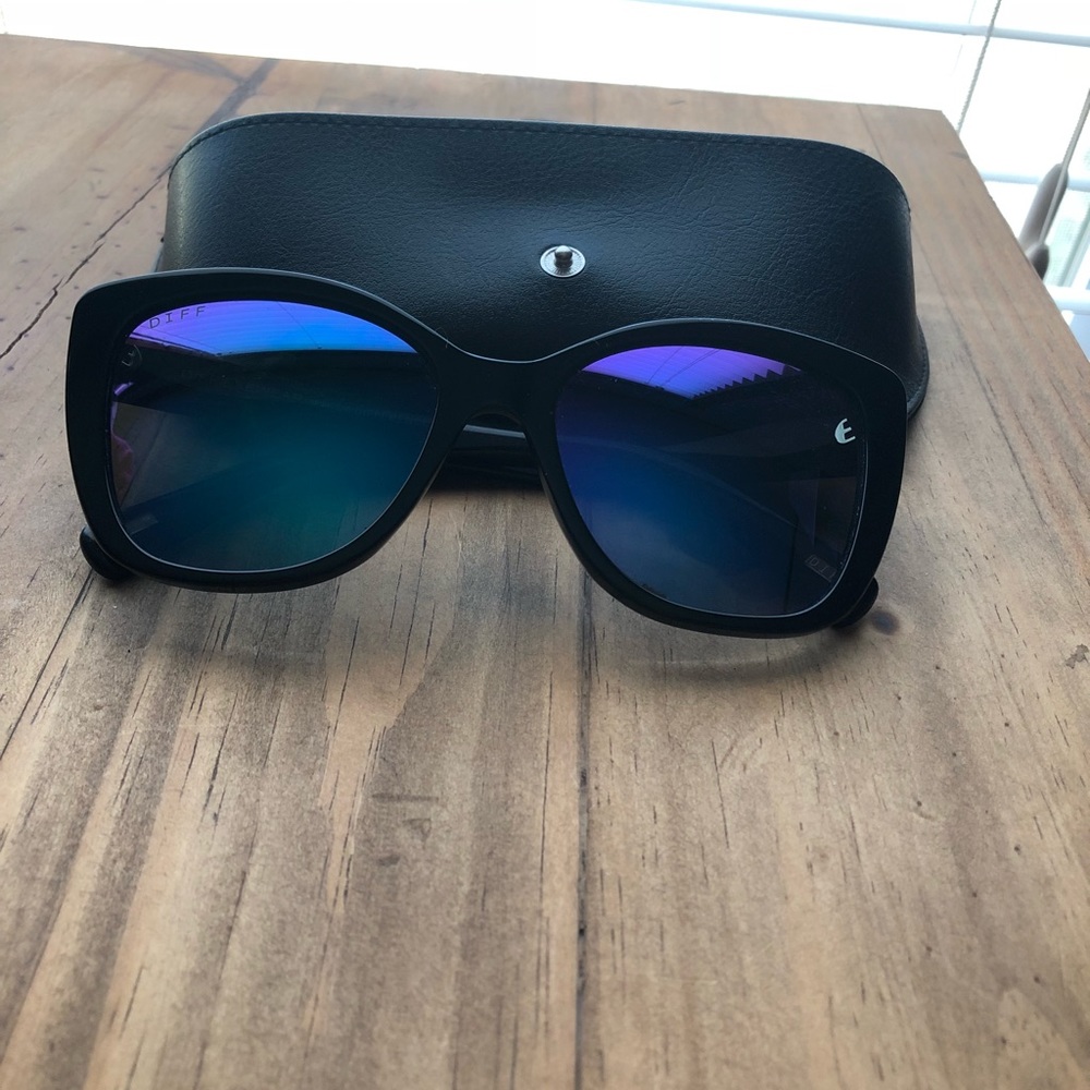 Diff Eyewear Ruby Polarized Sunglasses